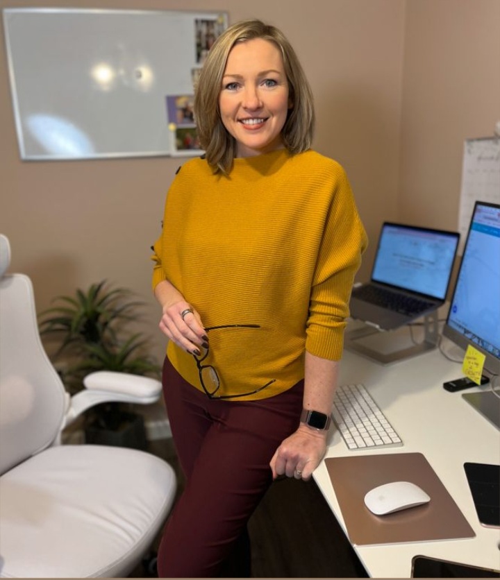 Victoria Emilly, Executive